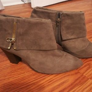 Suede boots